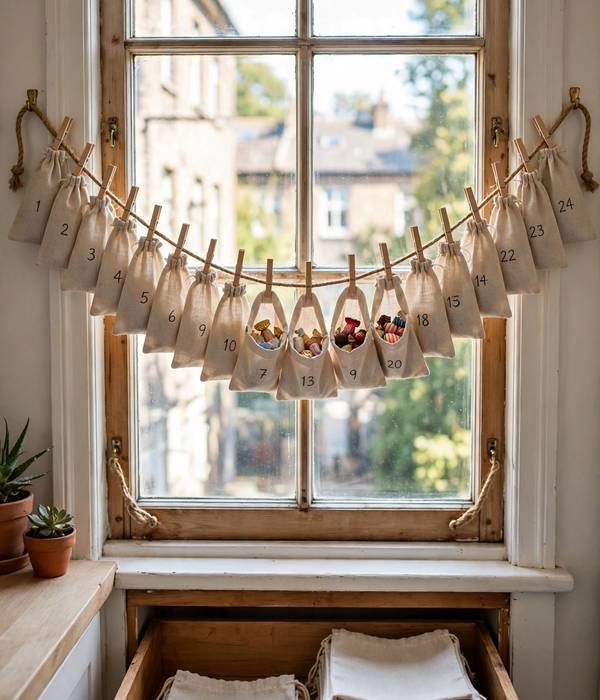 10 Advent Calendar Ideas That Double as Storage 11 garland string advent calendar